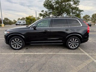 2017 Volvo XC90 T6 Momentum