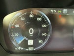 2017 Volvo XC90 T6 Momentum