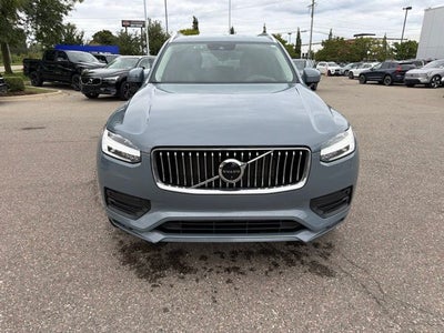 2021 Volvo XC90 T6 Momentum