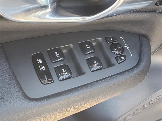 2019 Volvo XC90 T6 Momentum