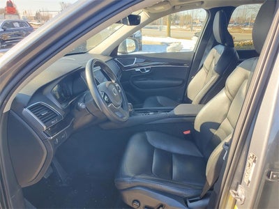 2019 Volvo XC90 T6 Momentum