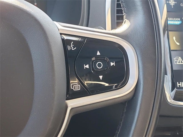 2019 Volvo XC90 T6 Momentum