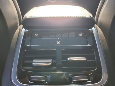2019 Volvo XC90 T6 Momentum