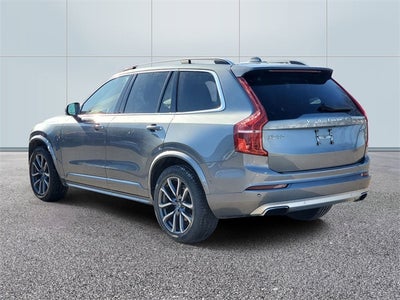 2019 Volvo XC90 T6 Momentum