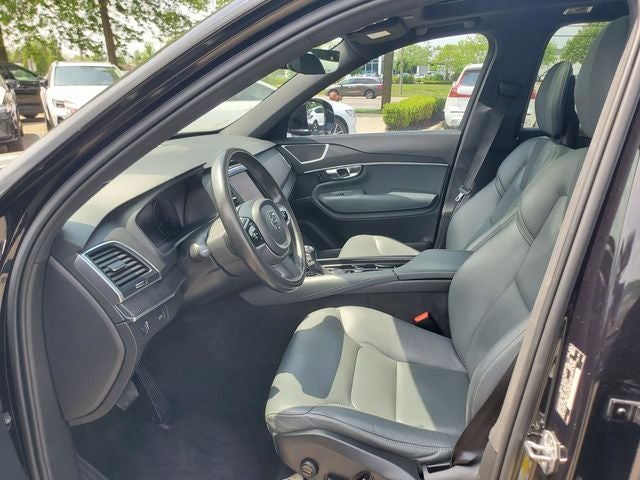 2020 Volvo XC90 T6 Momentum
