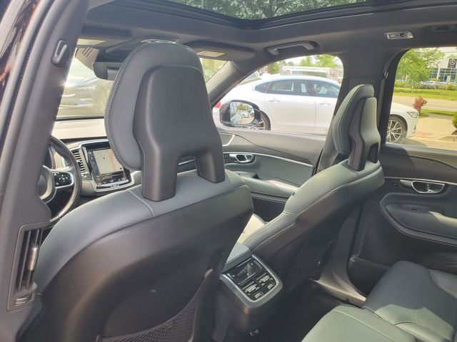 2020 Volvo XC90 T6 Momentum