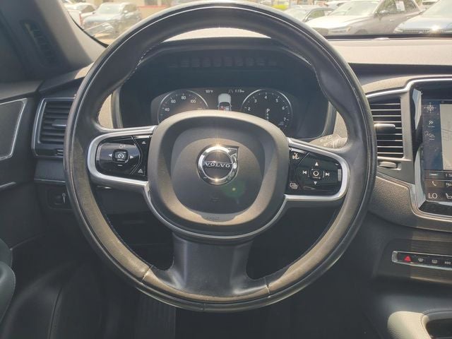 2020 Volvo XC90 T6 Momentum