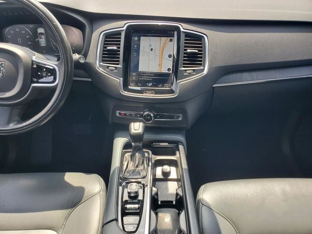 2020 Volvo XC90 T6 Momentum