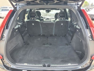 2020 Volvo XC90 T6 Momentum