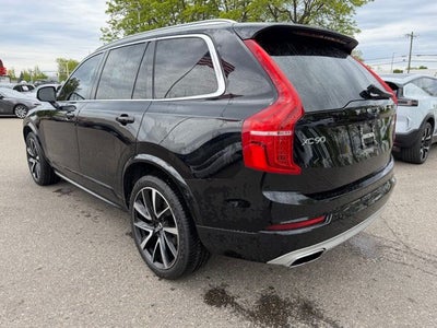 2020 Volvo XC90 T6 Momentum