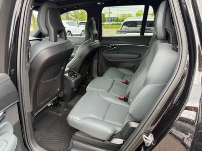 2020 Volvo XC90 T6 Momentum