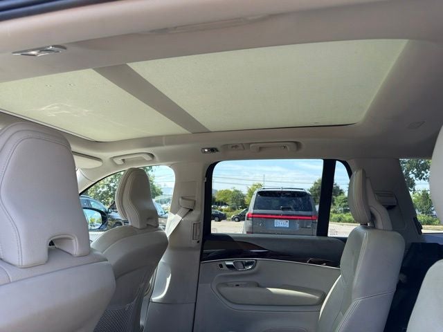2019 Volvo XC90 T6 Momentum