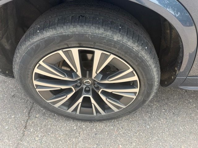 2021 Volvo XC90 T6 Momentum