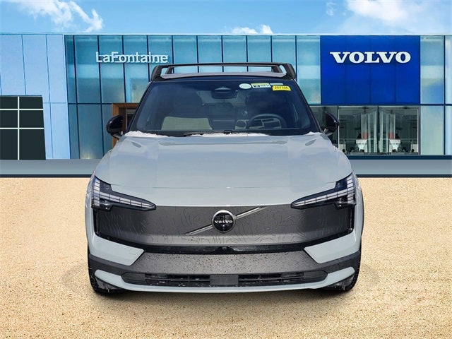 2026 Volvo EX30 Twin Motor Cross Country Ultra