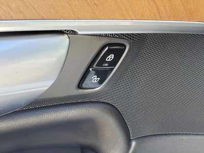 2024 Volvo XC90 Recharge Plug-In Hybrid T8 Plus Bright Theme 7 Passenger