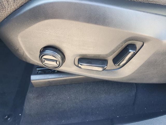 2024 Volvo XC90 Recharge Plug-In Hybrid T8 Plus Bright Theme 7 Passenger
