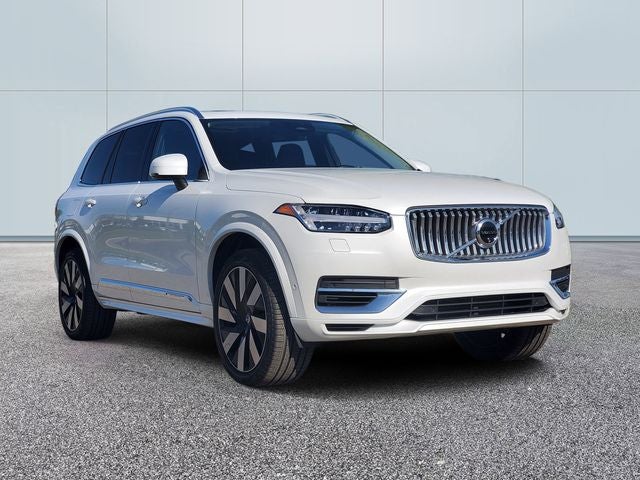 2024 Volvo XC90 Recharge Plug-In Hybrid T8 Plus Bright Theme 7 Passenger