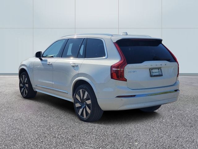 2024 Volvo XC90 Recharge Plug-In Hybrid T8 Plus Bright Theme 7 Passenger