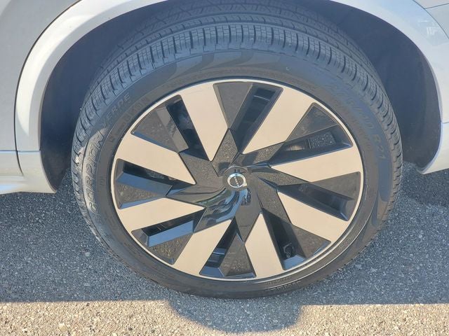2024 Volvo XC90 Recharge Plug-In Hybrid T8 Plus Bright Theme 7 Passenger