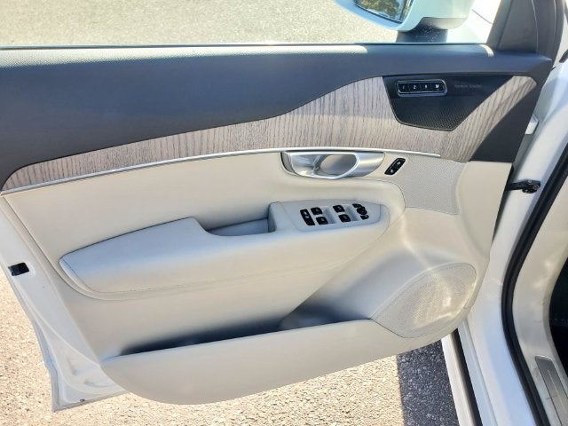 2024 Volvo XC90 Recharge Plug-In Hybrid T8 Plus Bright Theme 7 Passenger