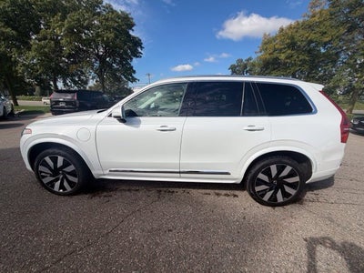 2024 Volvo XC90 Recharge Plug-In Hybrid T8 Plus Bright Theme 7 Passenger