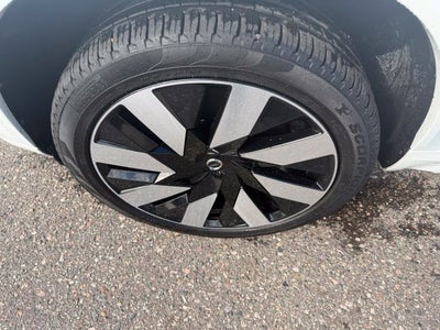 2024 Volvo XC90 Recharge Plug-In Hybrid T8 Plus Bright Theme 7 Passenger
