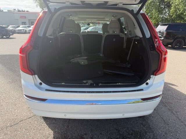 2024 Volvo XC90 Recharge Plug-In Hybrid T8 Plus Bright Theme 7 Passenger