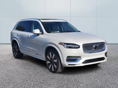 2024 Volvo XC90 Recharge Plug-In Hybrid T8 Plus Bright Theme 7 Passenger