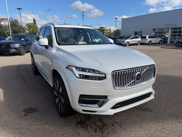 2024 Volvo XC90 Recharge Plug-In Hybrid T8 Plus Bright Theme 7 Passenger