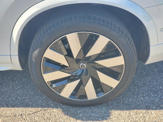 2024 Volvo XC90 Recharge Plug-In Hybrid T8 Plus Bright Theme 7 Passenger