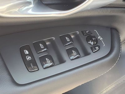 2024 Volvo XC90 Recharge Plug-In Hybrid Ultimate