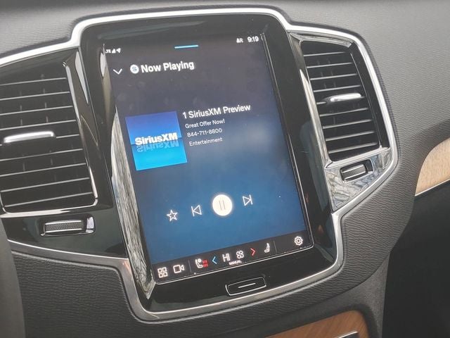 2023 Volvo XC90 Recharge Plug-In Hybrid T8 Plus Dark Theme 7 Passenger