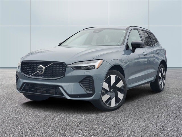 2024 Volvo XC60 Recharge Plug-In Hybrid T8 Plus Dark Theme