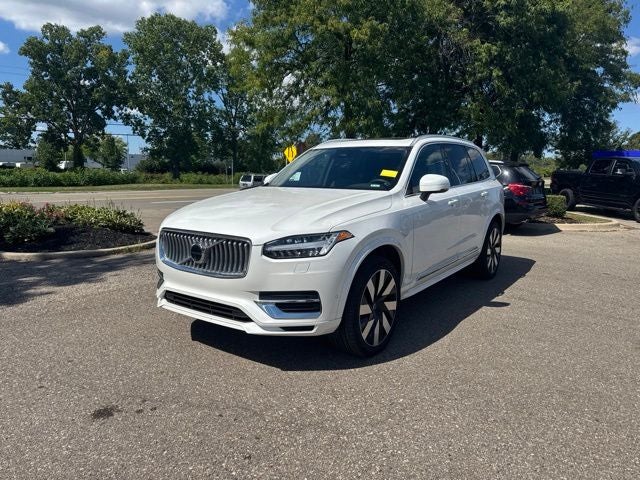 2025 Volvo XC90 Plug-In Hybrid T8 Plus 6 Passenger