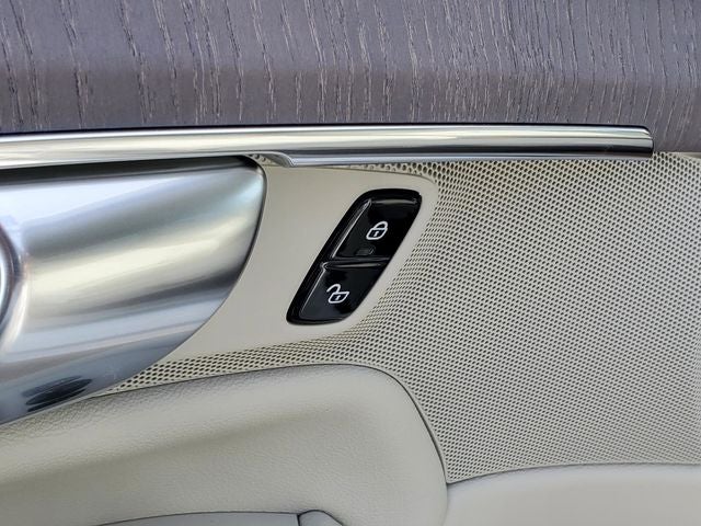 2026 Volvo XC90 Plug-In Hybrid T8 Ultra 6 Passenger