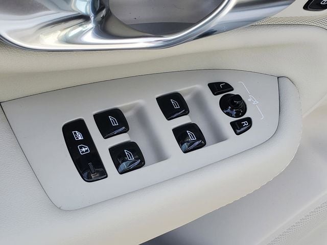 2026 Volvo XC90 Plug-In Hybrid T8 Ultra 6 Passenger