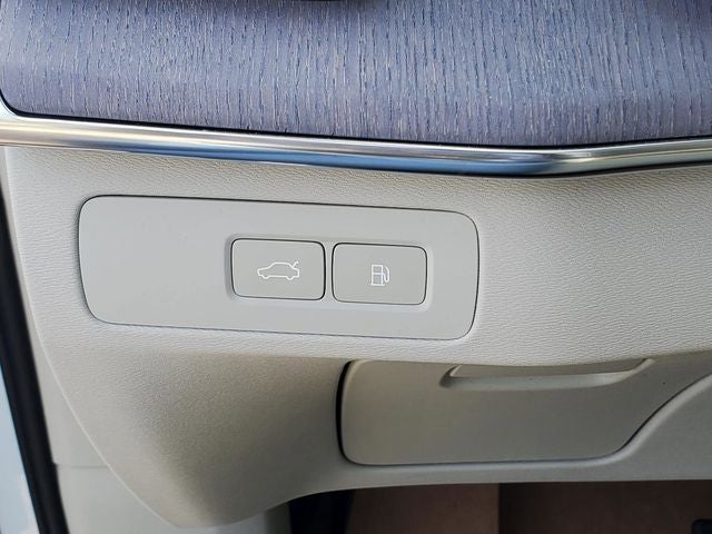 2026 Volvo XC90 Plug-In Hybrid T8 Ultra 6 Passenger