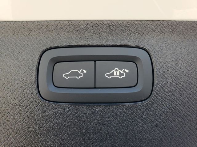 2026 Volvo XC90 Plug-In Hybrid T8 Ultra