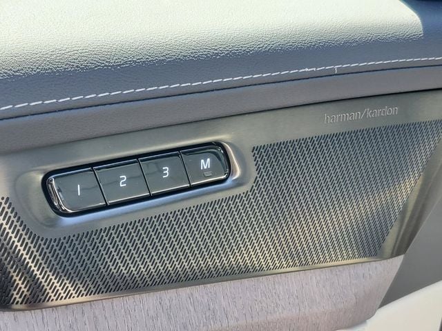 2026 Volvo XC90 Plug-In Hybrid T8 Ultra