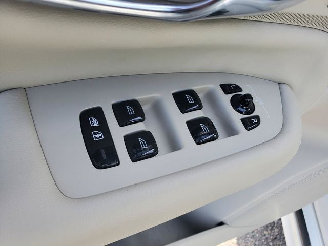 2025 Volvo XC90 Plug-In Hybrid T8 Plus 7 Passenger
