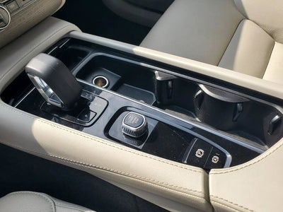 2025 Volvo XC90 Plug-In Hybrid T8 Plus 7 Passenger