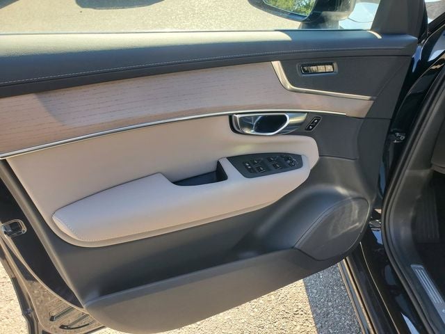 2026 Volvo XC90 Plug-In Hybrid T8 Plus 7 Passenger