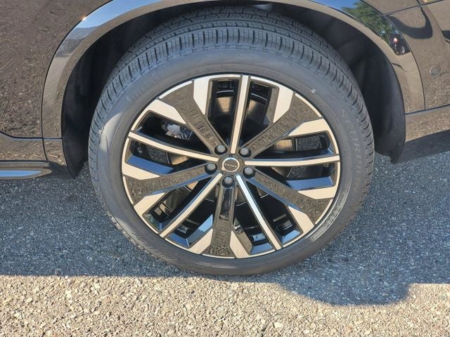 2026 Volvo XC90 Plug-In Hybrid T8 Plus 7 Passenger
