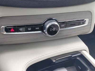 2025 Volvo XC90 Plug-In Hybrid T8 Plus 7 Passenger