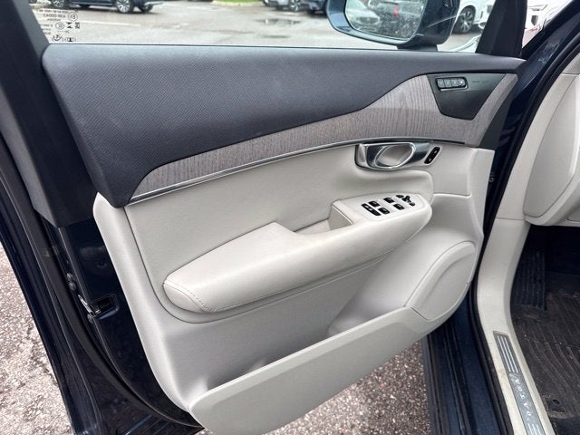 2025 Volvo XC90 Plug-In Hybrid T8 Plus 7 Passenger
