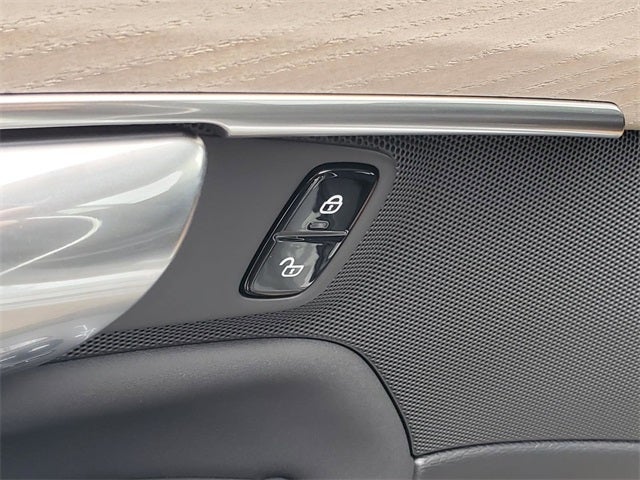 2026 Volvo XC90 Plug-In Hybrid T8 Plus 7 Passenger