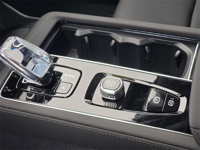 2026 Volvo XC90 Plug-In Hybrid T8 Plus 7 Passenger