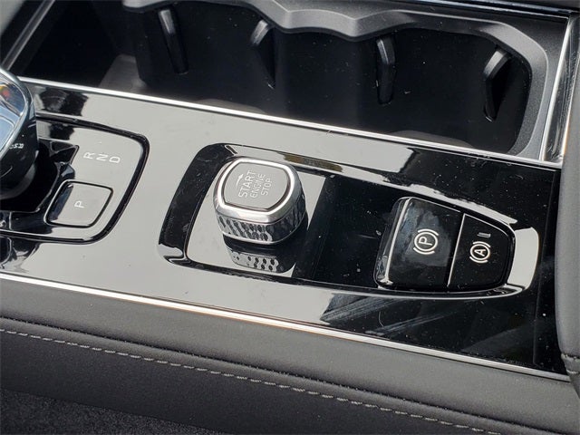 2026 Volvo XC90 Plug-In Hybrid T8 Plus 7 Passenger