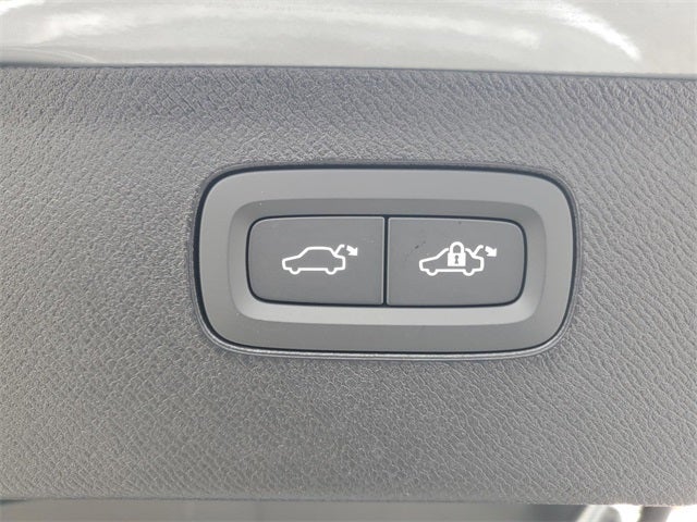 2026 Volvo XC90 Plug-In Hybrid T8 Plus 7 Passenger