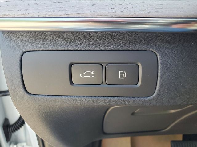 2026 Volvo XC90 Plug-In Hybrid T8 Plus 7 Passenger